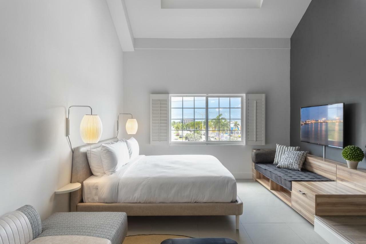 The Locale Hotel Grand Cayman George Town Eksteriør billede