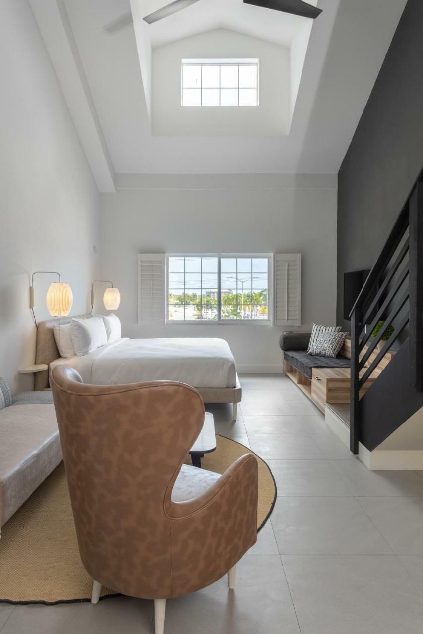 The Locale Hotel Grand Cayman George Town Eksteriør billede